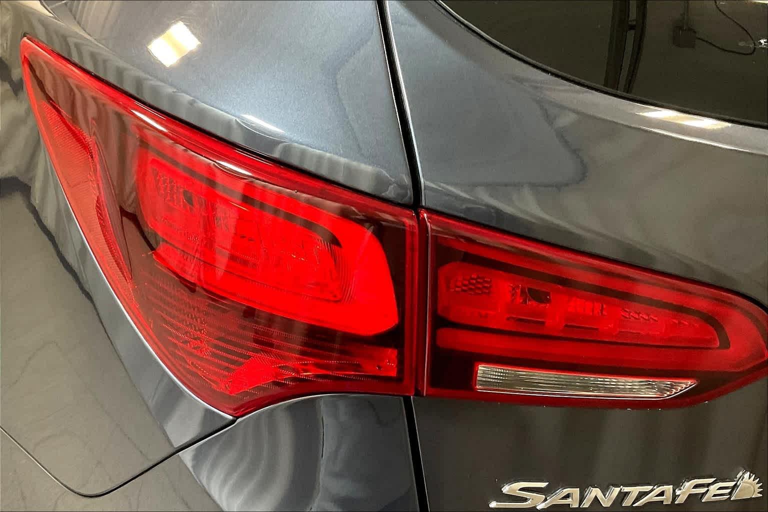 2018 Hyundai Santa Fe Sport 2.4L - Photo 33