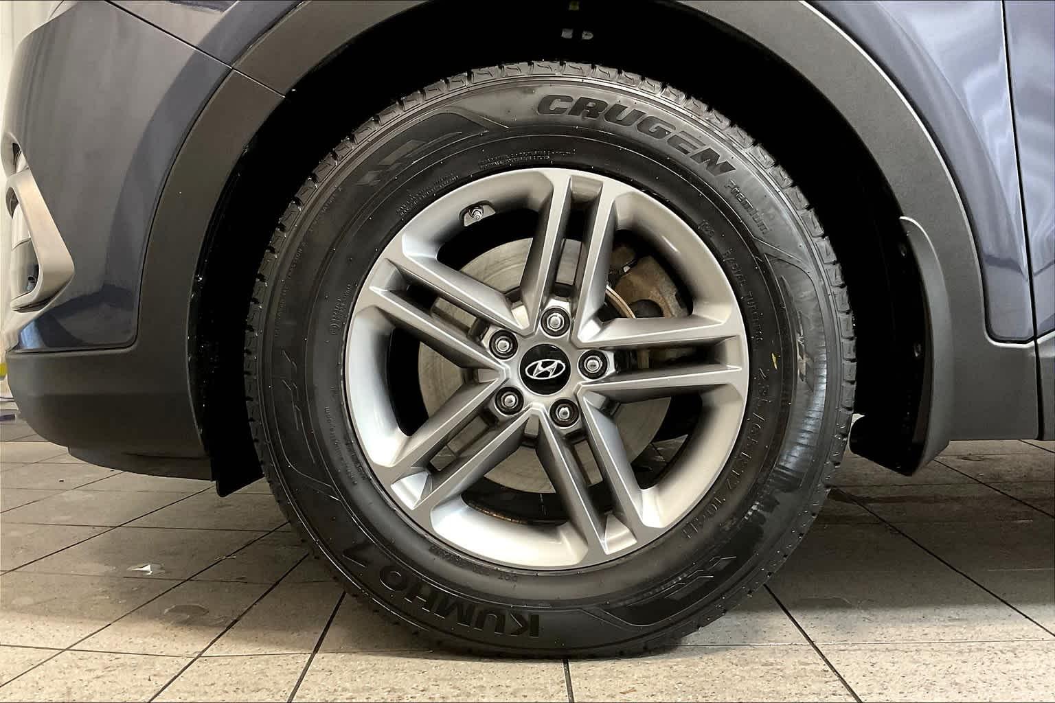 2018 Hyundai Santa Fe Sport 2.4L - Photo 7