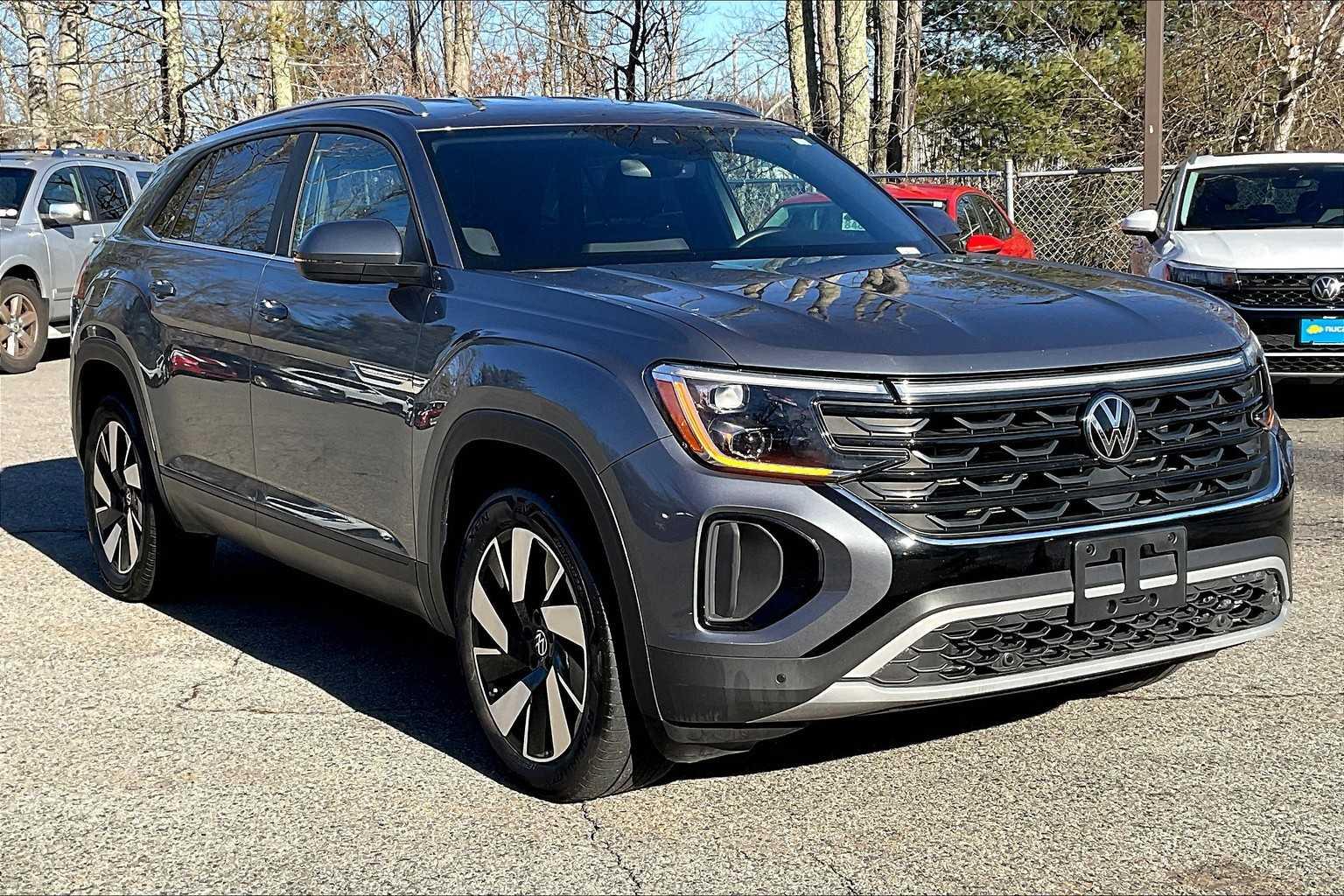 2024 Volkswagen Atlas Cross Sport 2.0T SE w/Technology