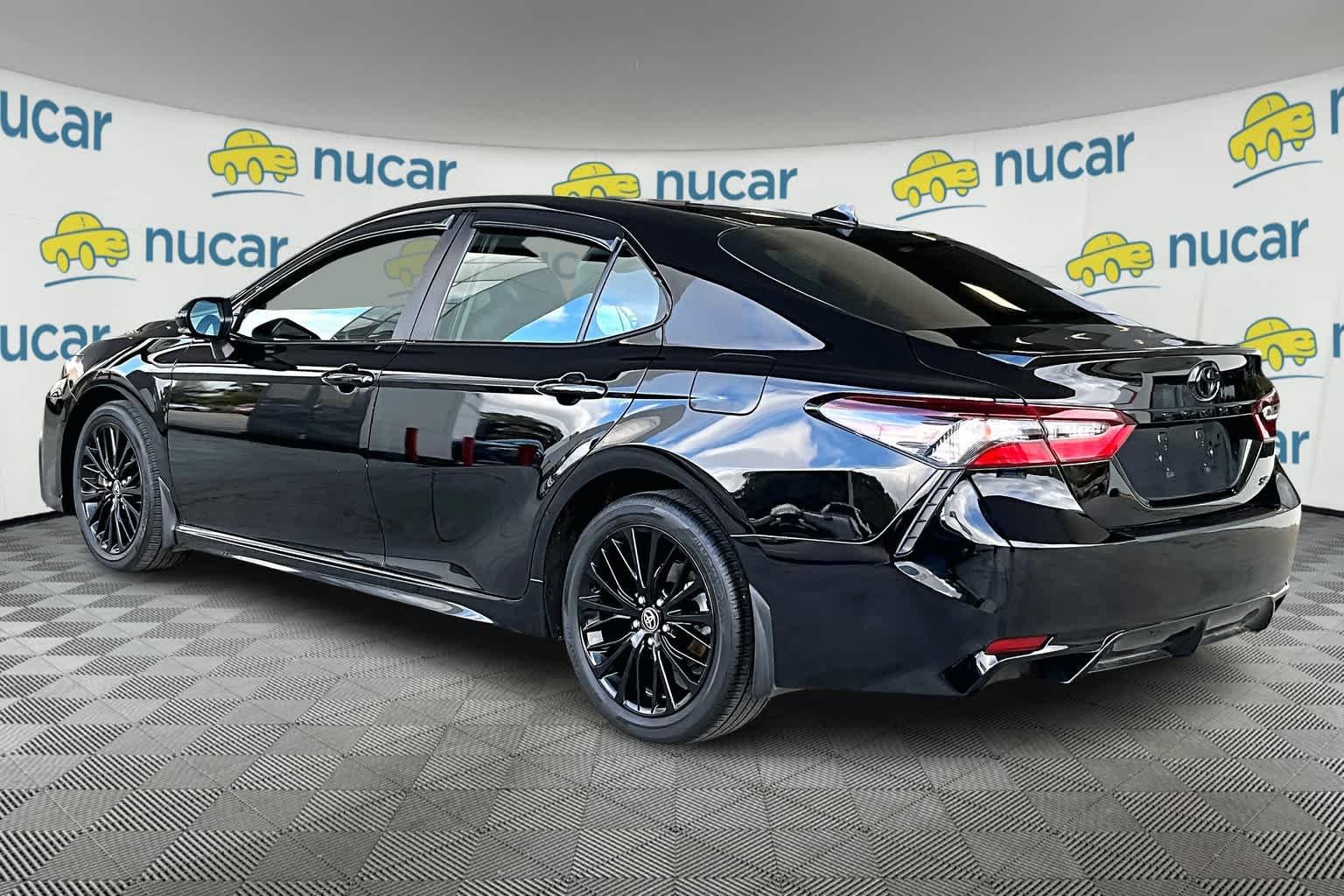 2022 Toyota Camry SE Nightshade - Photo 4