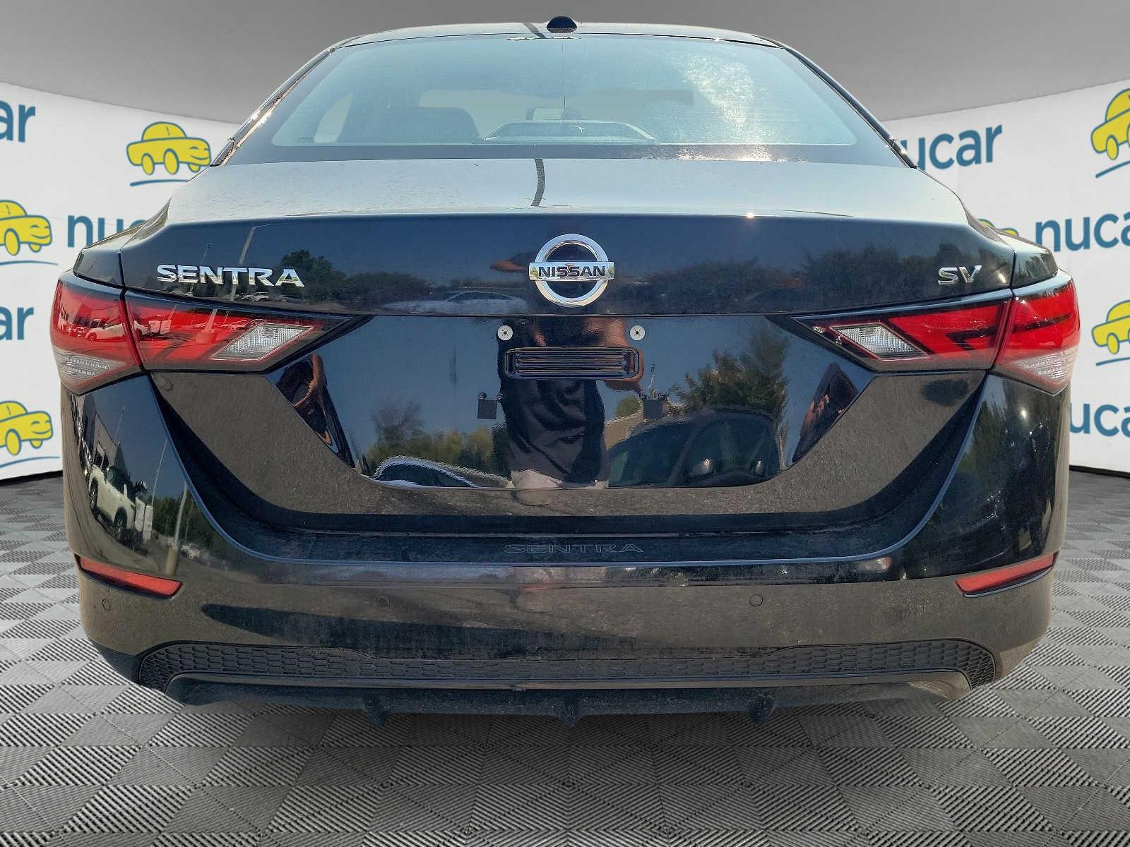 2022 Nissan Sentra SV - Photo 5