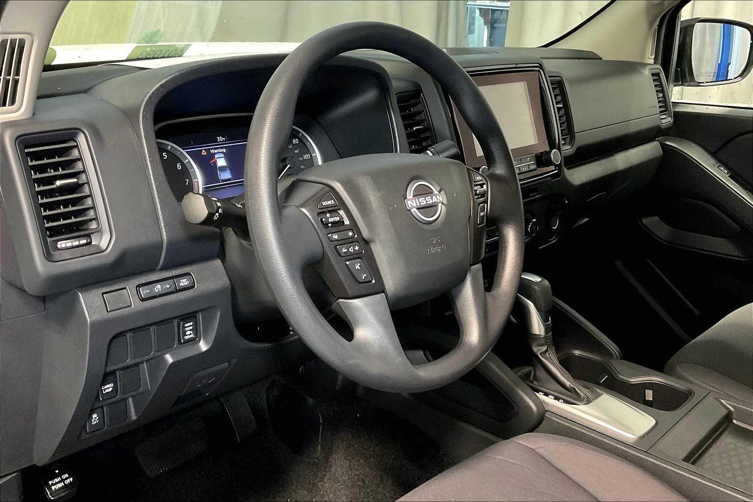 2024 Nissan Frontier S - Photo 8