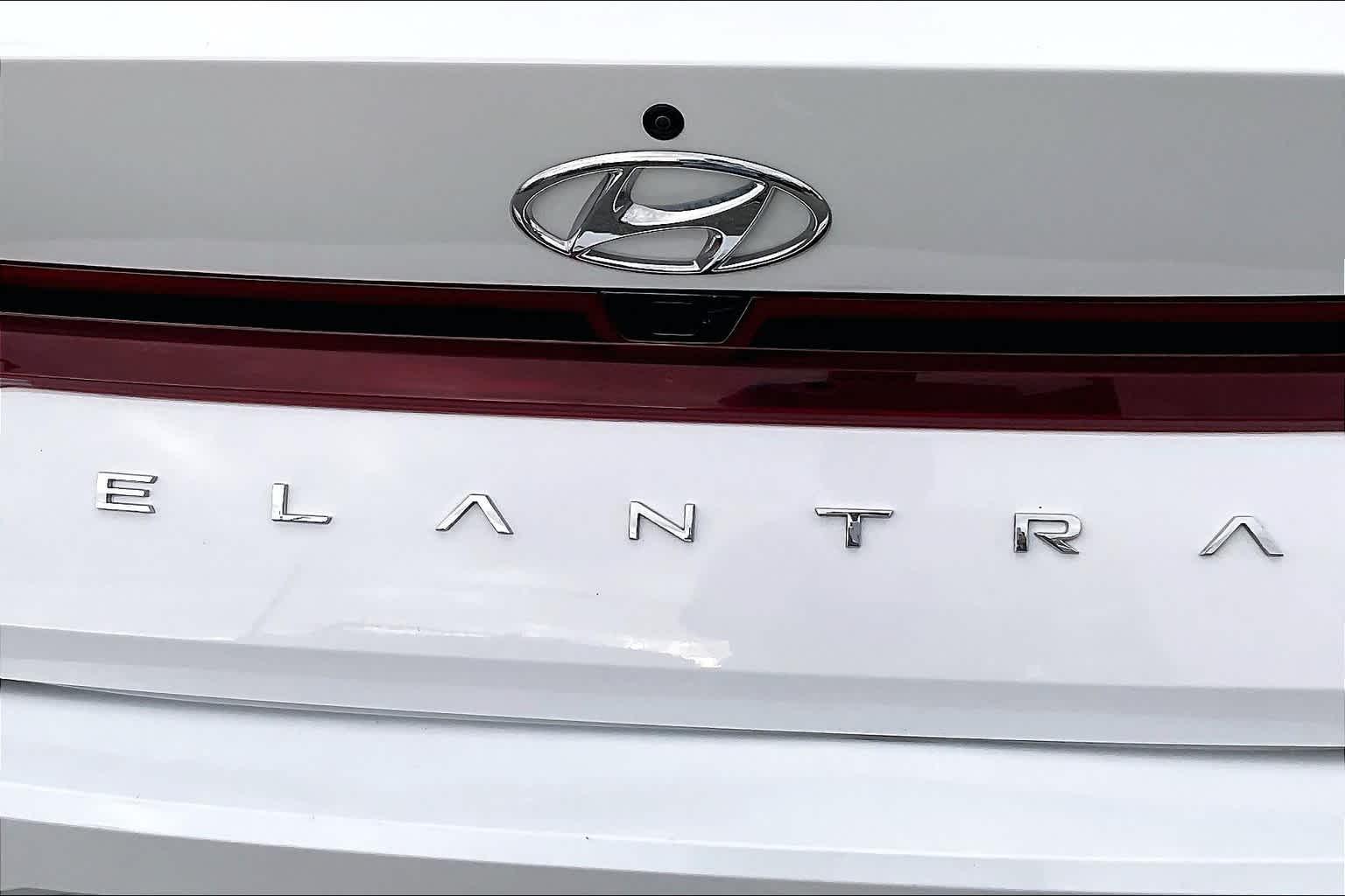 2022 Hyundai Elantra SEL - Photo 27