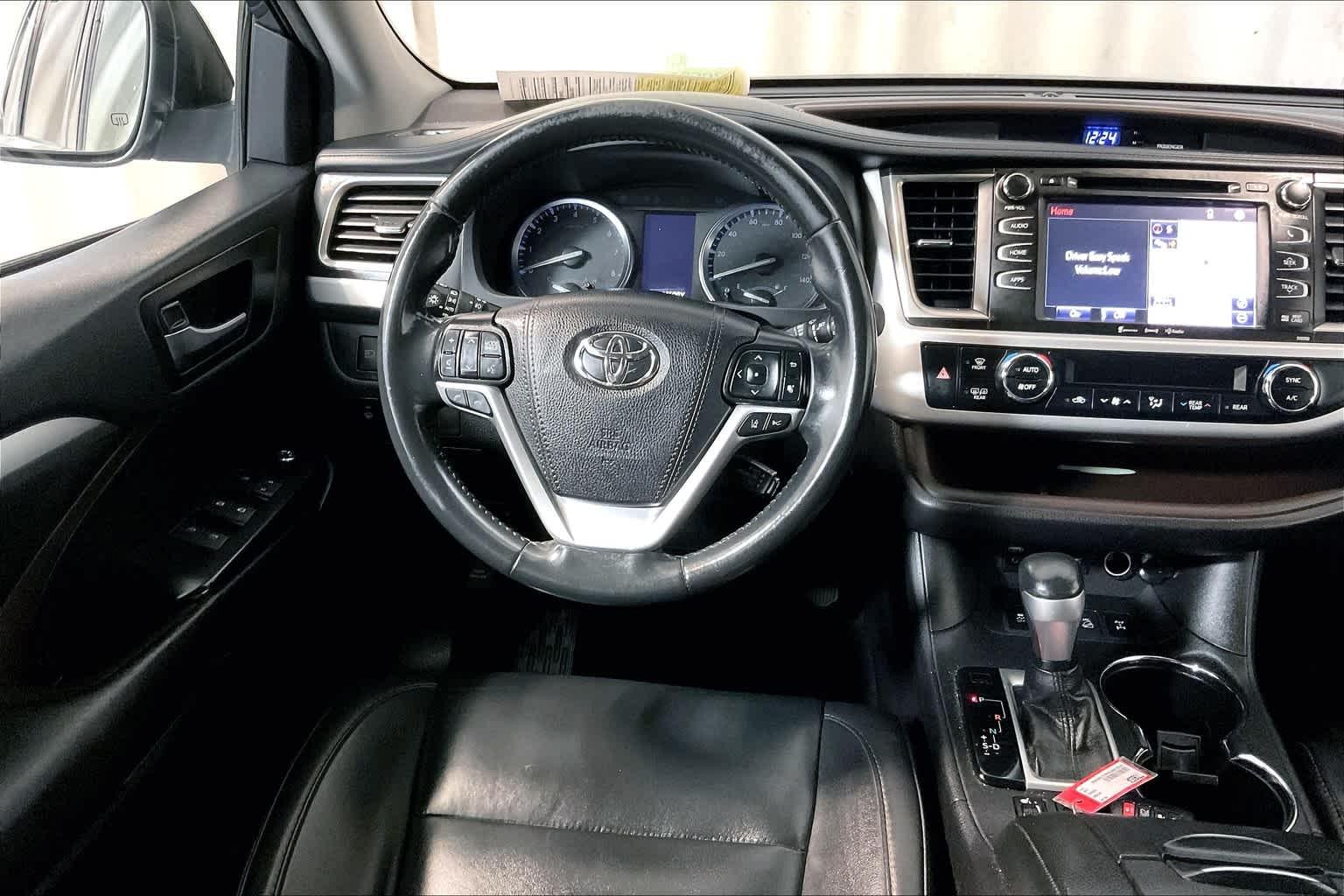 2019 Toyota Highlander XLE - Photo 17