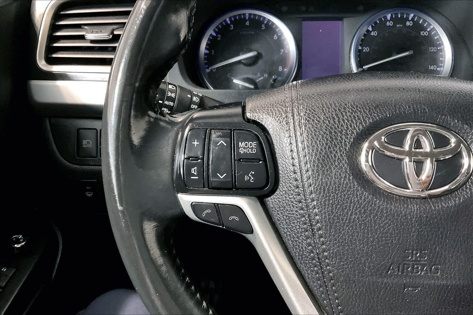 2019 Toyota Highlander XLE - Photo 23