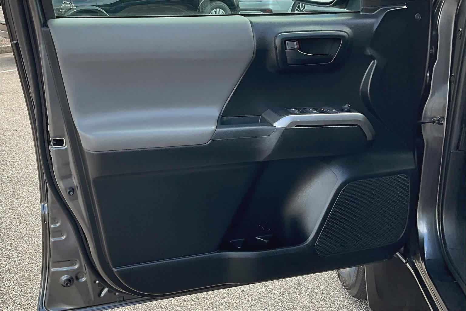 2021 Toyota Tacoma SR5 Double Cab 5 Bed V6 AT - Photo 9