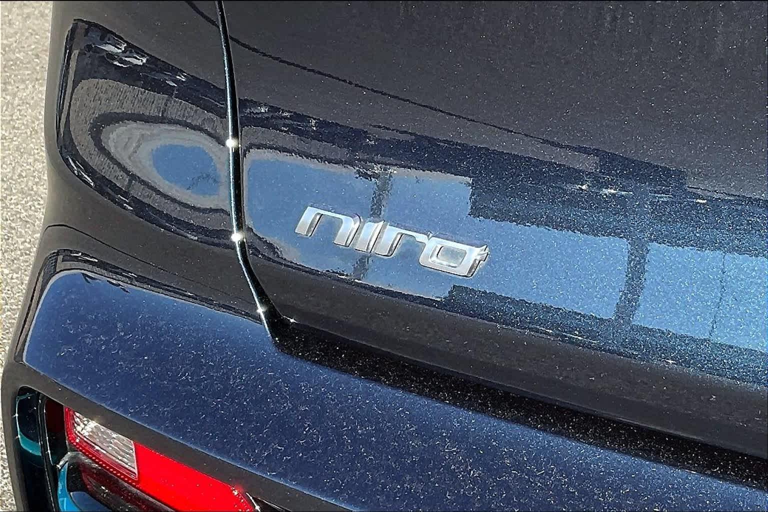 2022 Kia Niro EV EX - Photo 28