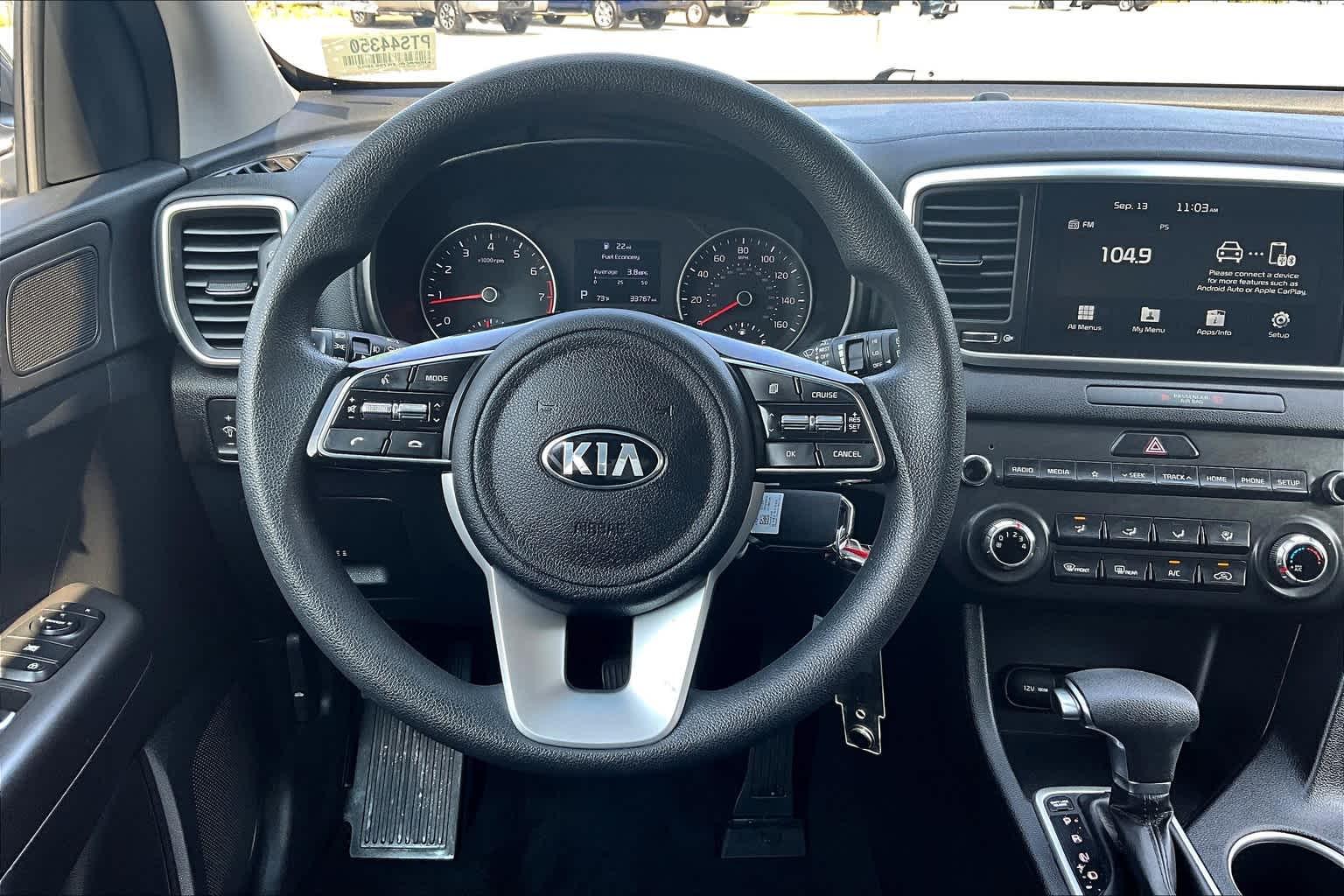 2022 Kia Sportage LX - Photo 17