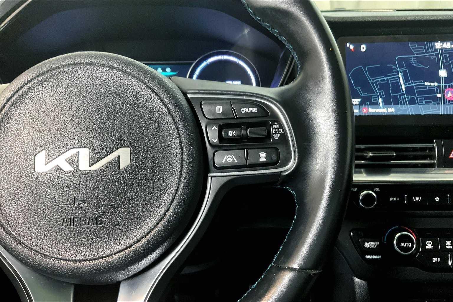 2022 Kia Niro EV EX Premium - Photo 24