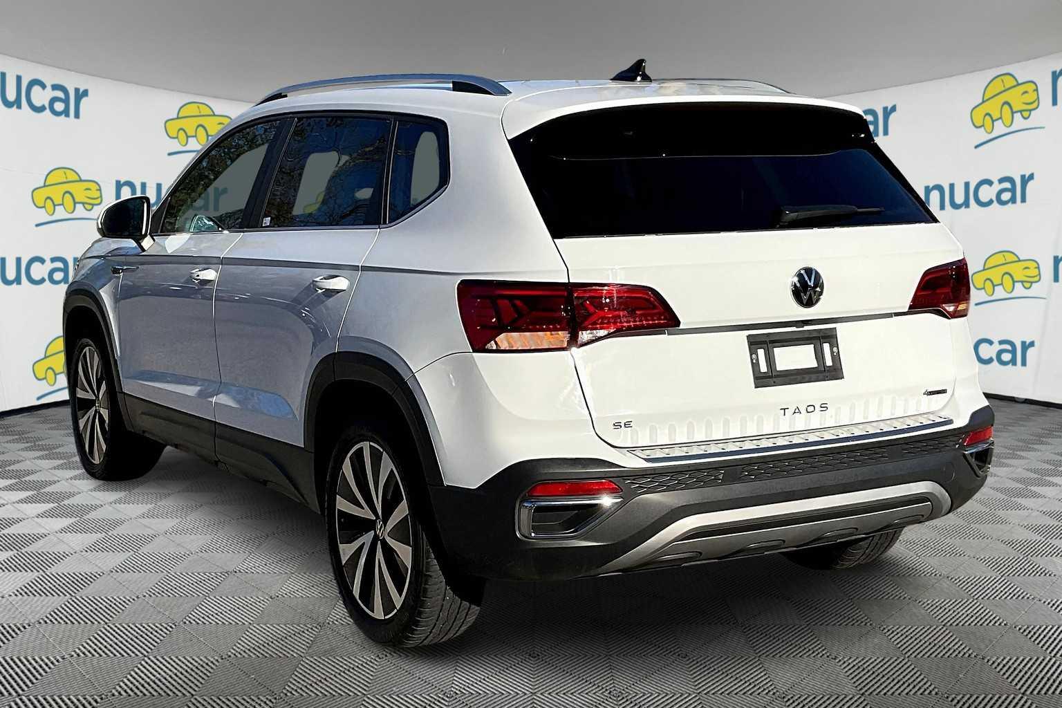 2023 Volkswagen Taos SE - Photo 4