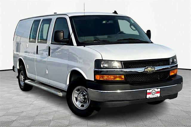 2022 Chevrolet Express 2500 Work Van