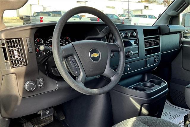 2022 Chevrolet Express 2500 Work Van - Photo 8