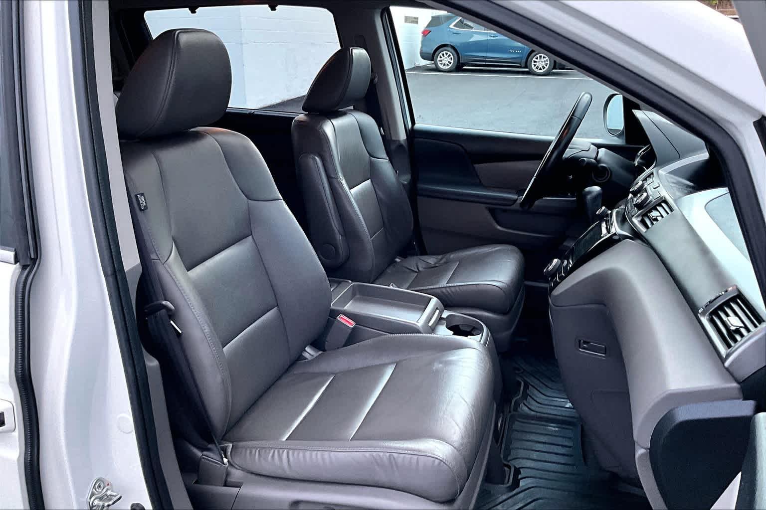 2016 Honda Odyssey EX-L - Photo 11