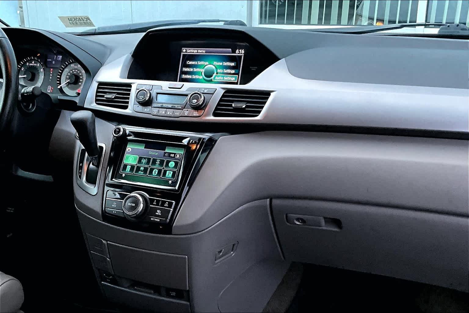 2016 Honda Odyssey EX-L - Photo 14