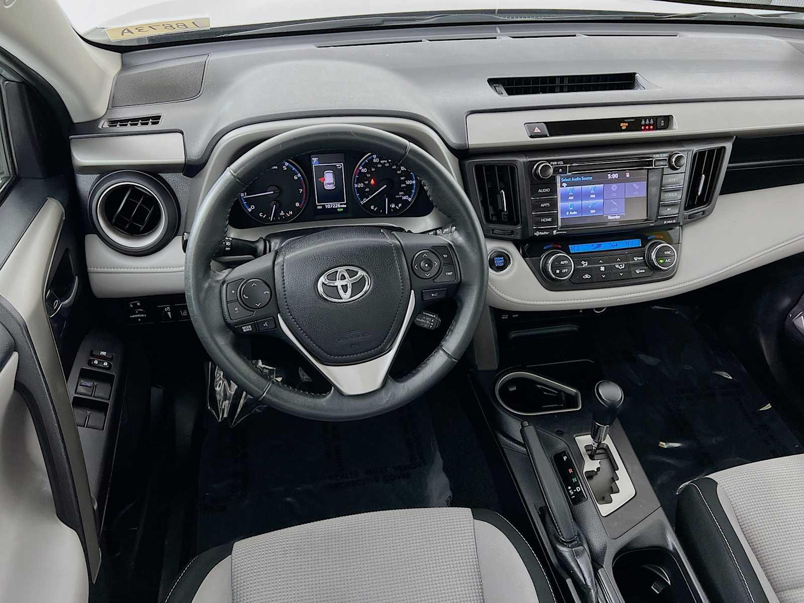 2017 Toyota RAV4 XLE - Photo 22