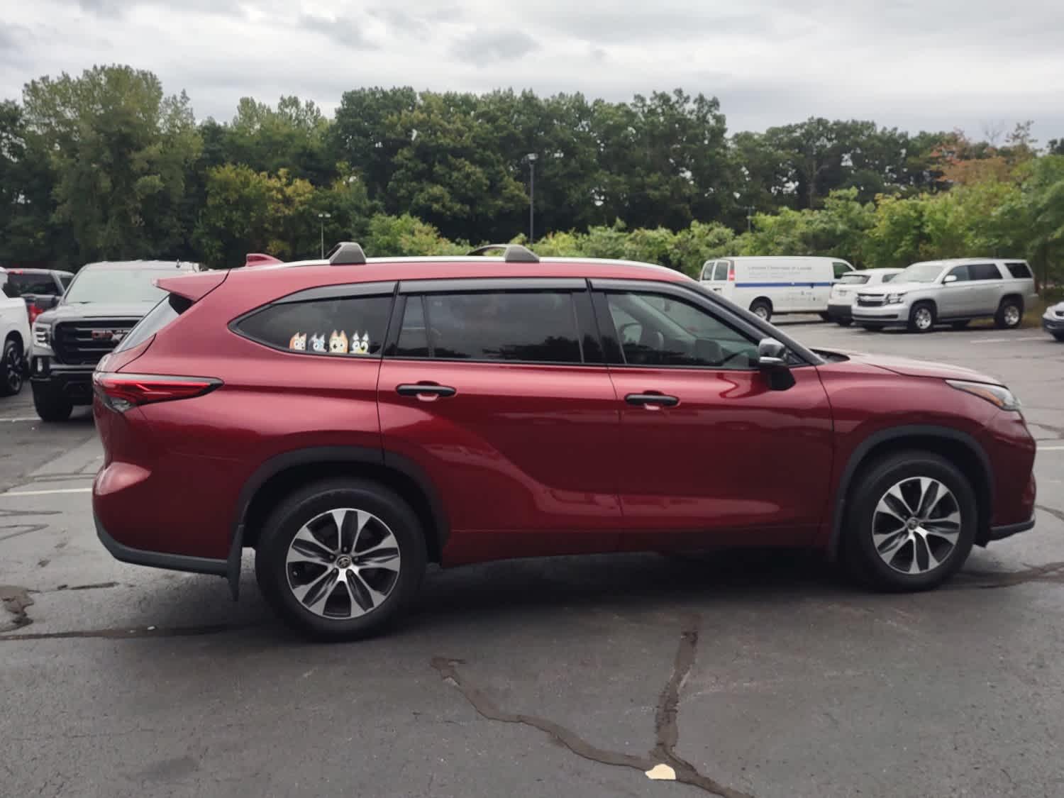 2020 Toyota Highlander XLE - Photo 8