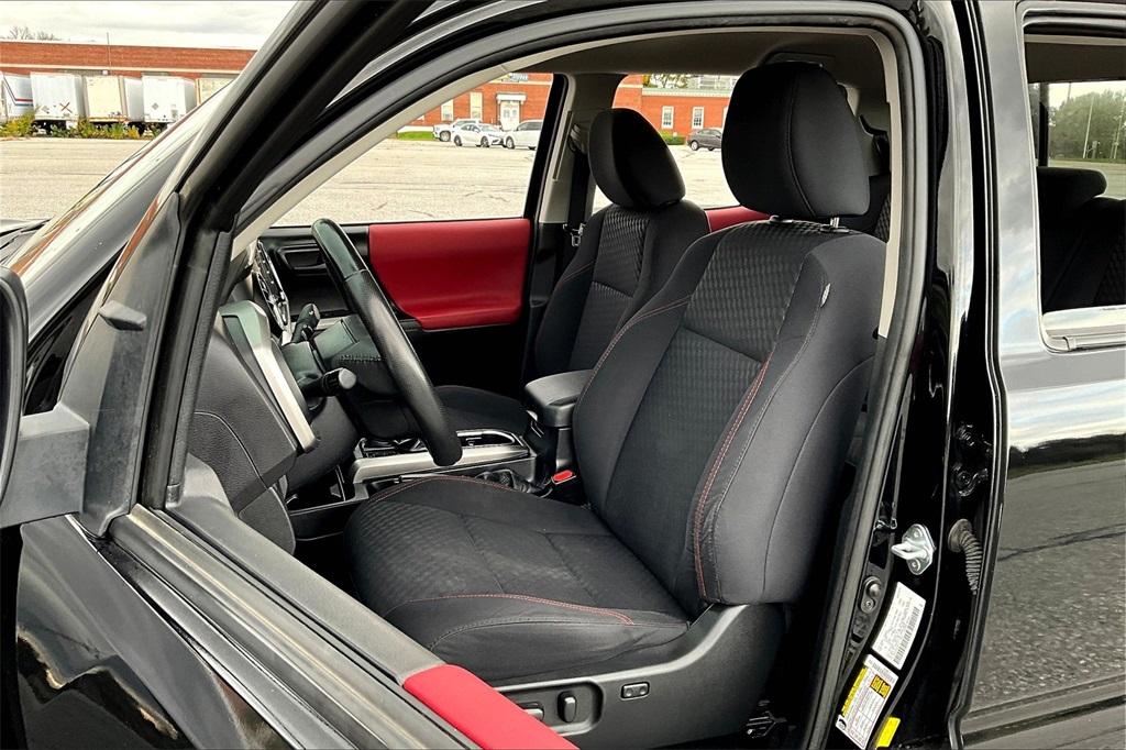 2021 Toyota Tacoma SR5 - Photo 10