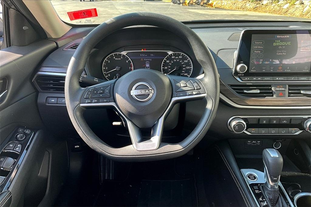 2023 Nissan Altima 2.5 SV - Photo 17