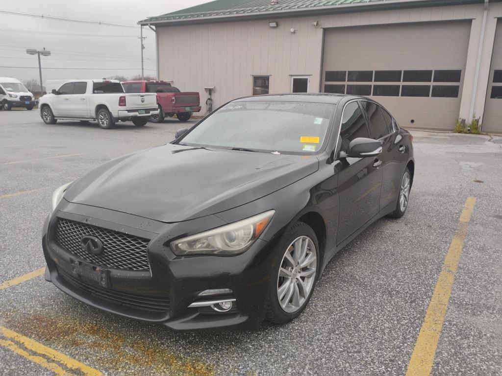 2015 INFINITI Q50 Premium