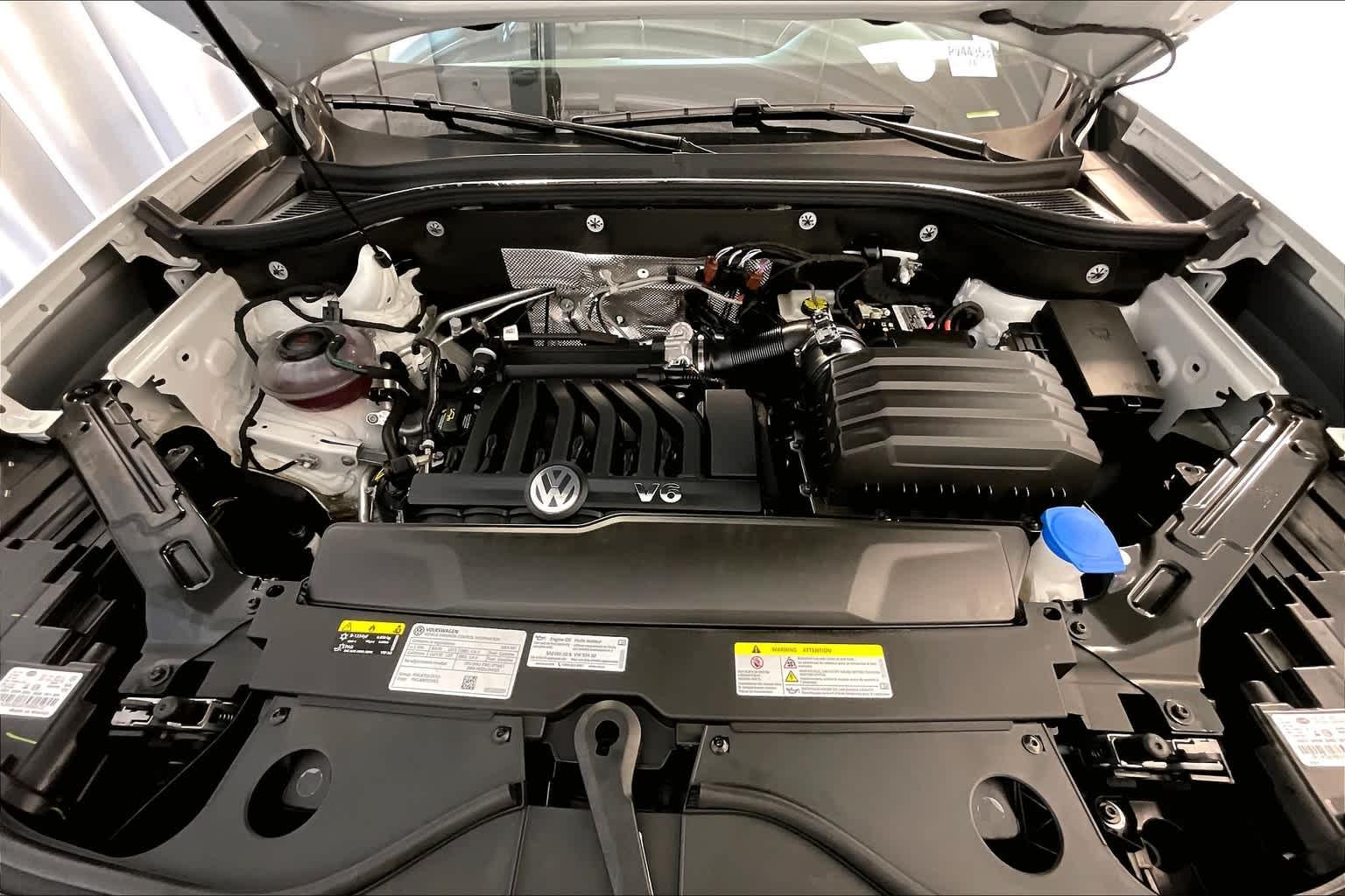 2023 Volkswagen Atlas 3.6L V6 SE w/Technology - Photo 30