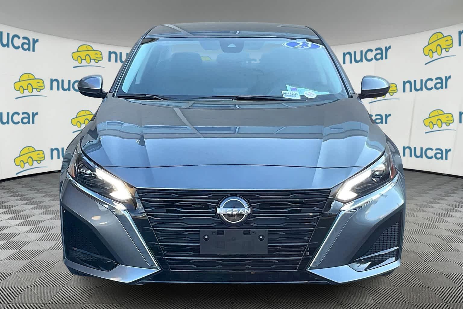 2023 Nissan Altima 2.5 SV - Photo 2