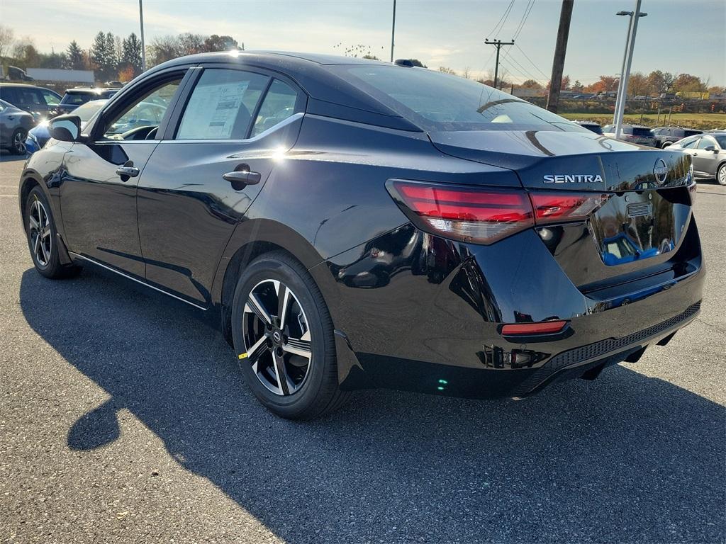 2025 Nissan Sentra SV - Photo 3