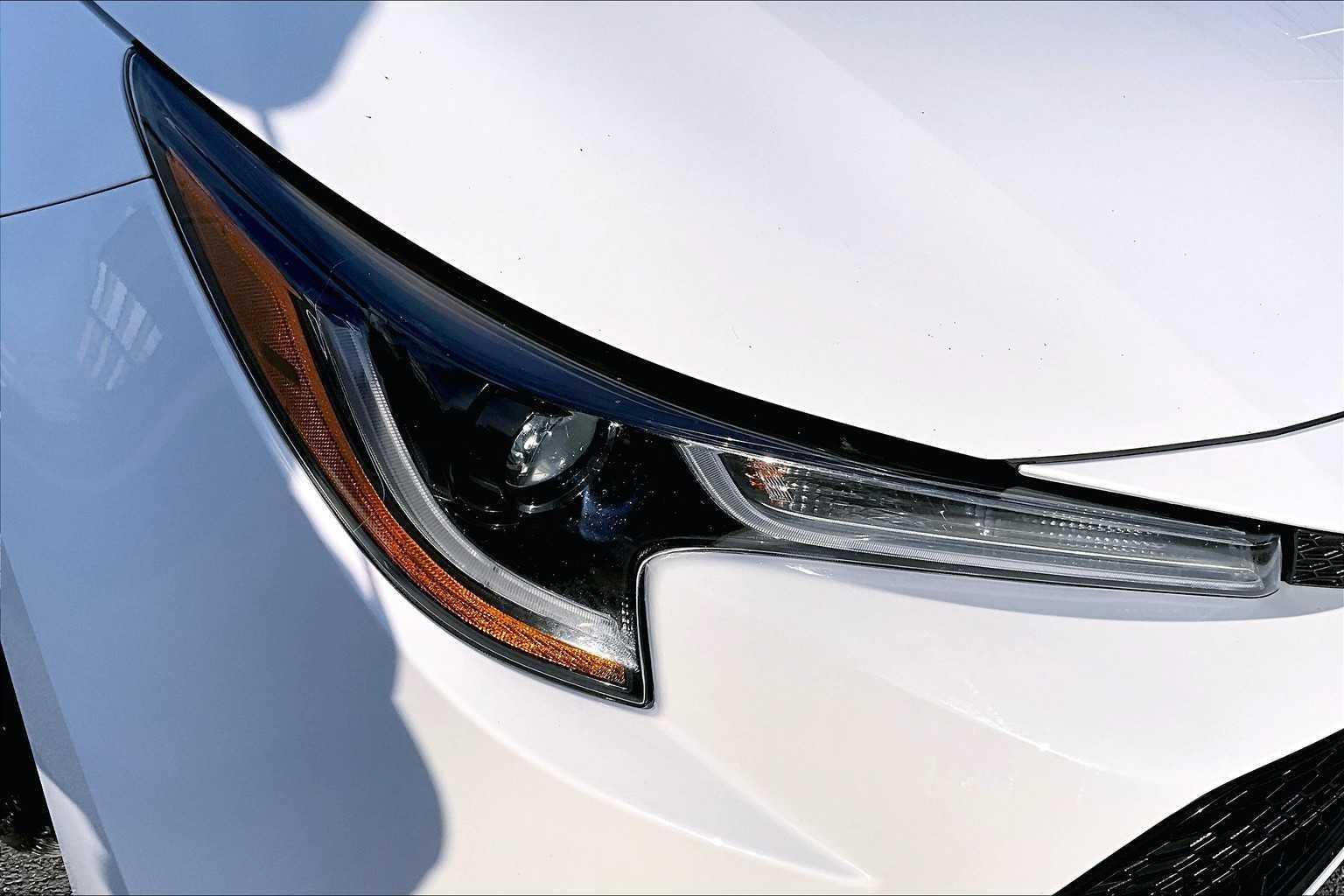 2022 Toyota Corolla LE - Photo 29