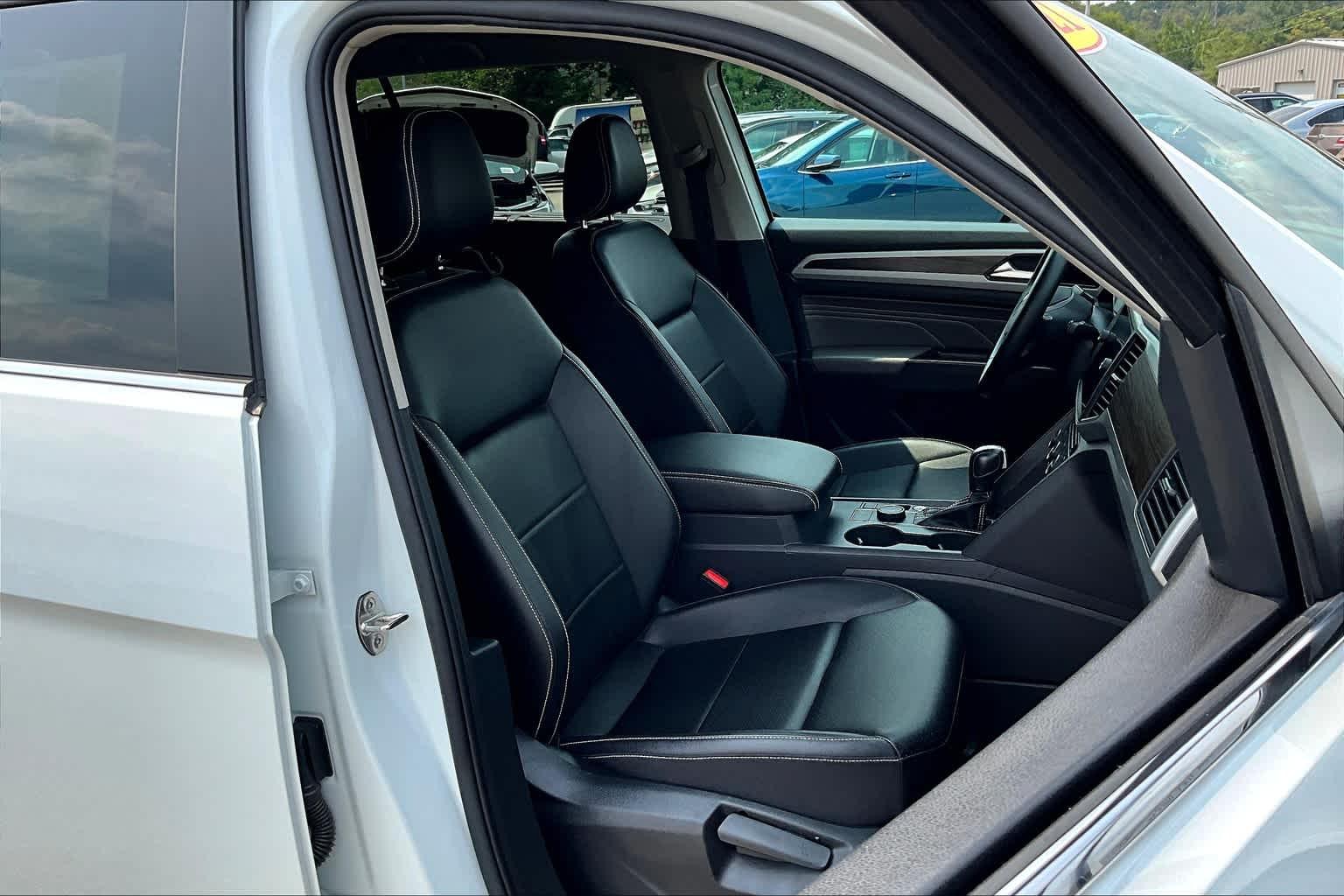 2021 Volkswagen Atlas 3.6L V6 SE w/Technology - Photo 11