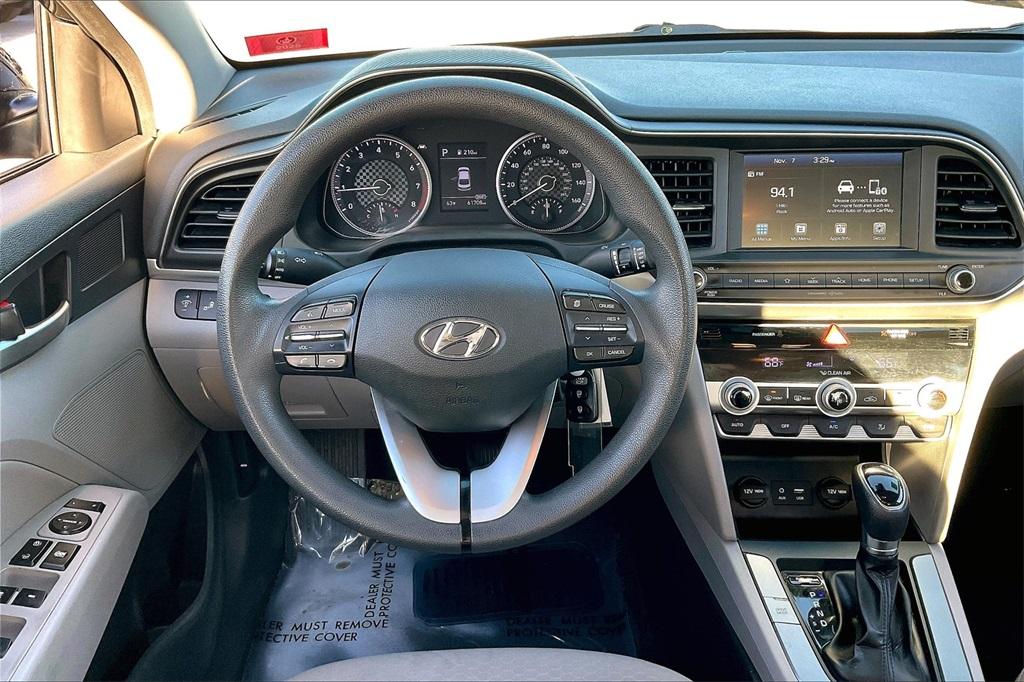 2020 Hyundai Elantra SEL - Photo 16