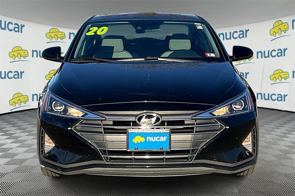 2020 Hyundai Elantra SEL - Photo 2