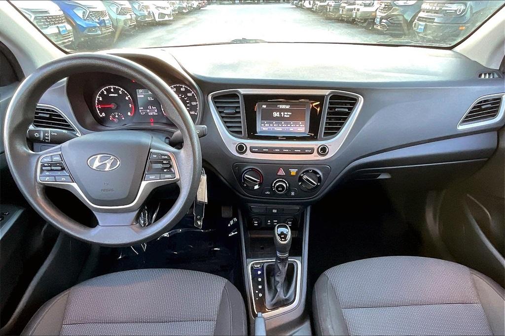 2021 Hyundai Accent SE - Photo 20