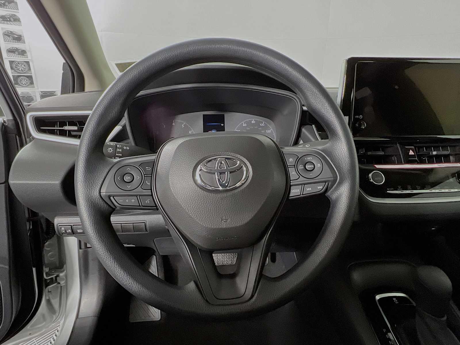 2024 Toyota Corolla LE - Photo 7