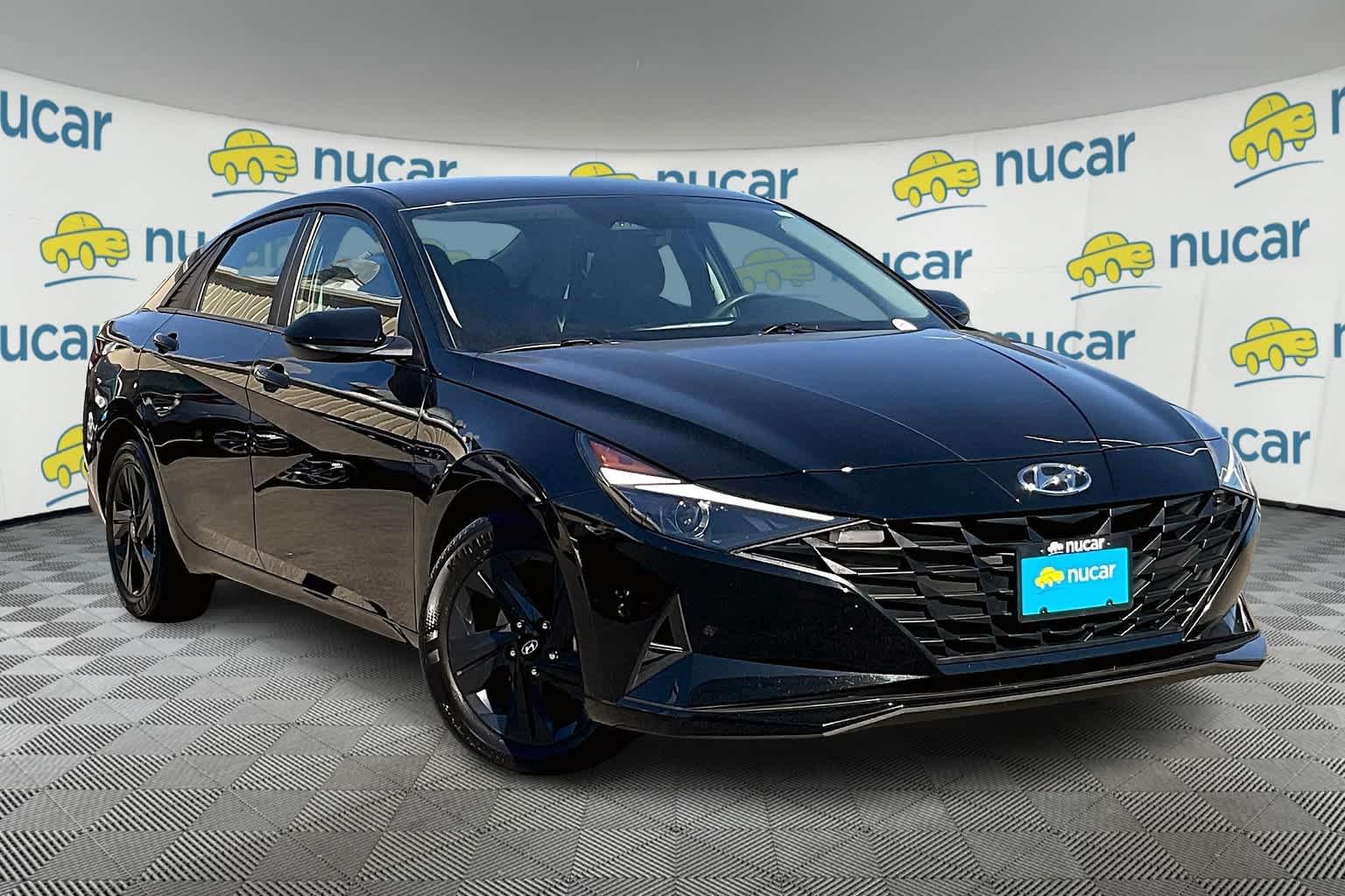 2022 Hyundai Elantra SEL - Photo 1