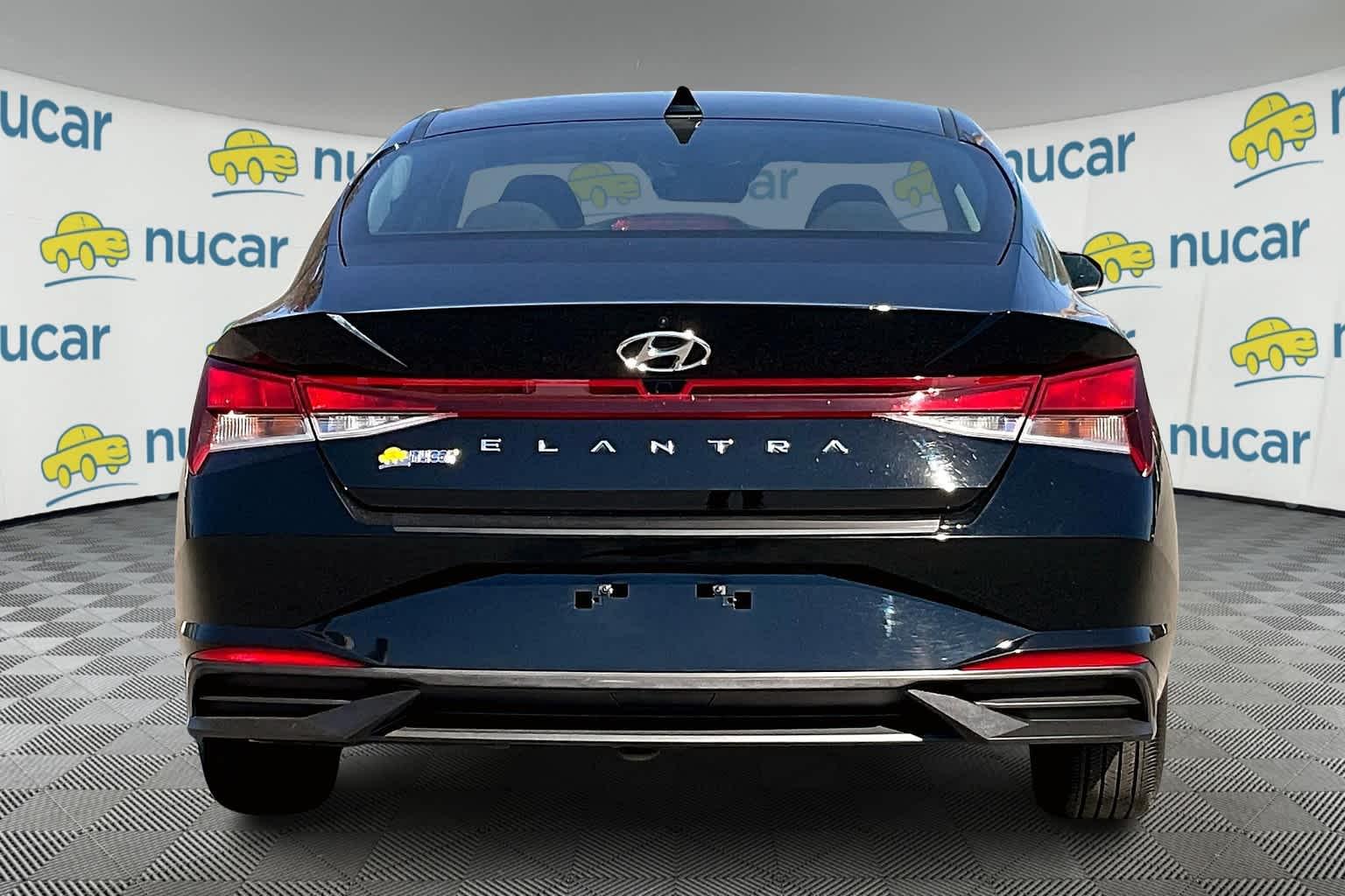 2022 Hyundai Elantra SEL - Photo 5