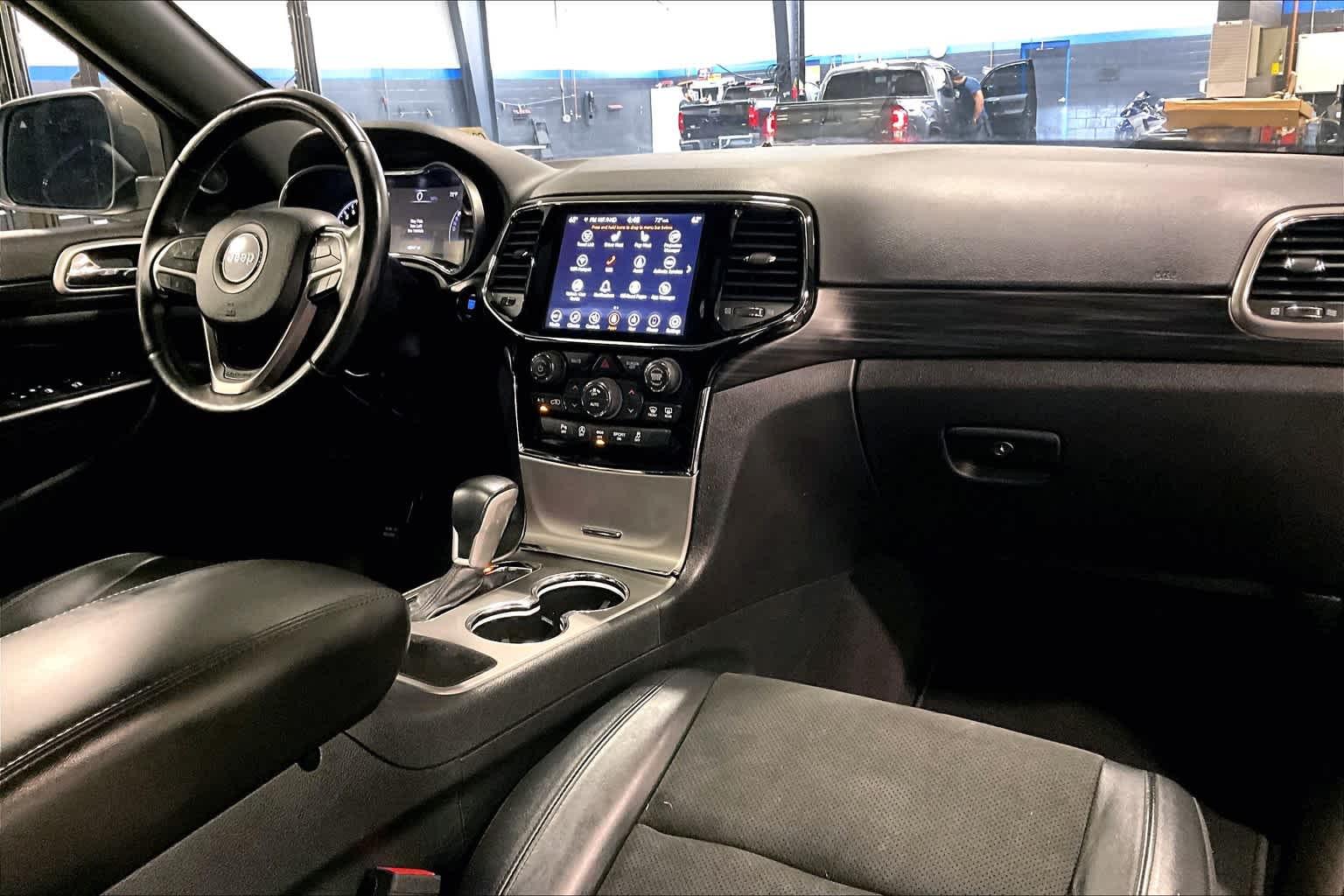 2020 Jeep Grand Cherokee Altitude - Photo 14