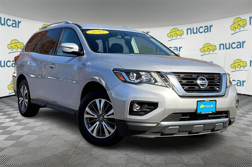 2017 Nissan Pathfinder S