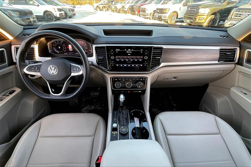 2022 Volkswagen Atlas 3.6L V6 SE w/Technology - Photo 21