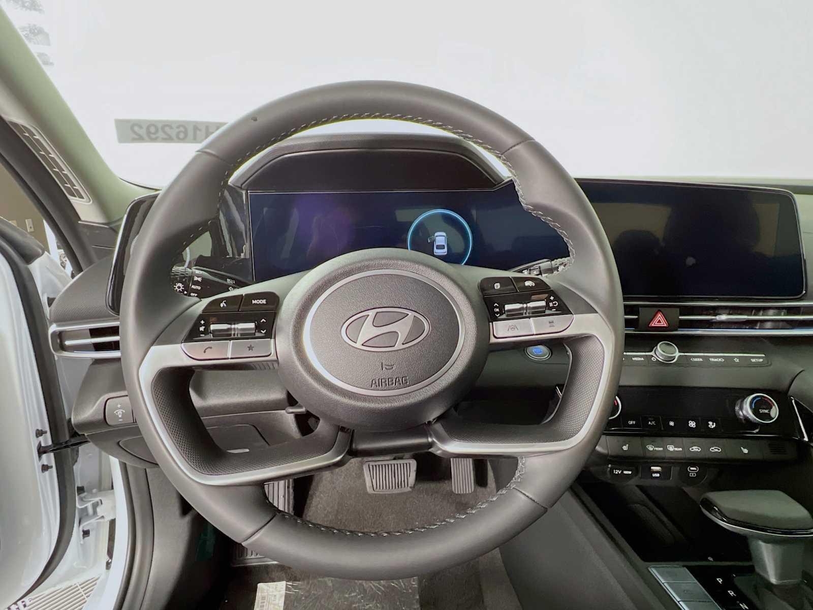 2024 Hyundai Elantra SEL - Photo 7