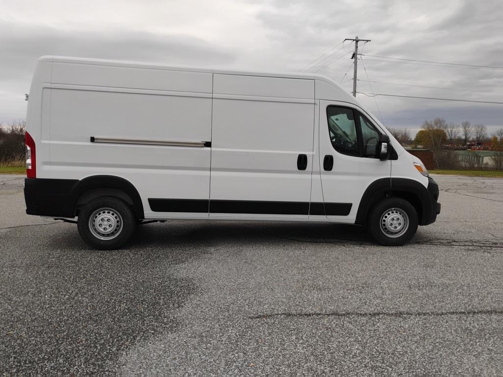 2024 Ram ProMaster 2500 High Roof - Photo 6