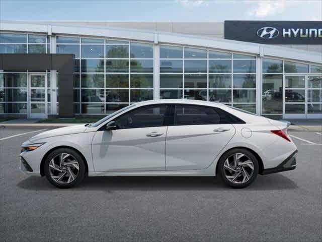 2025 Hyundai Elantra SEL Sport - Photo 3