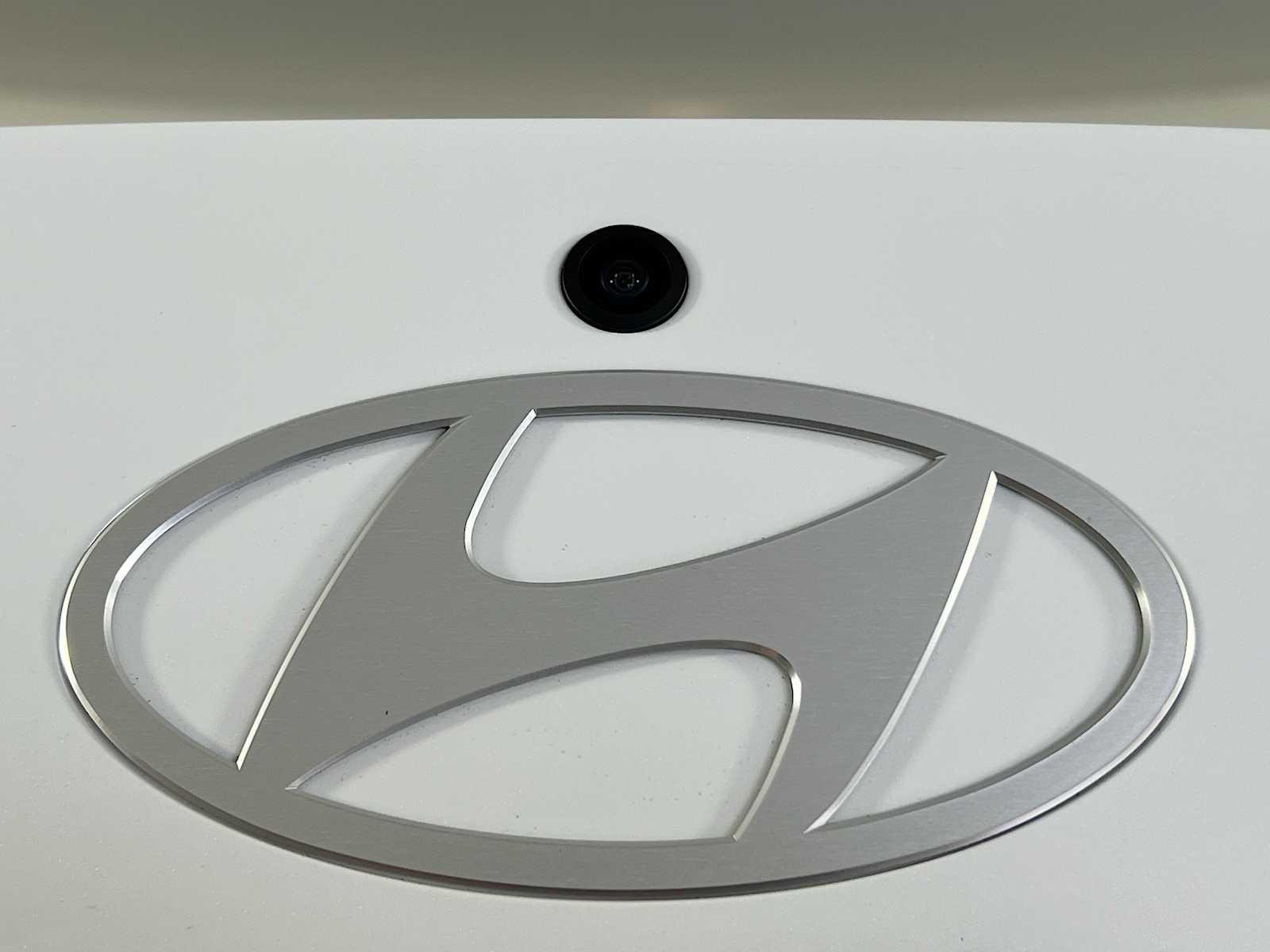 2025 Hyundai Elantra SEL Convenience - Photo 18