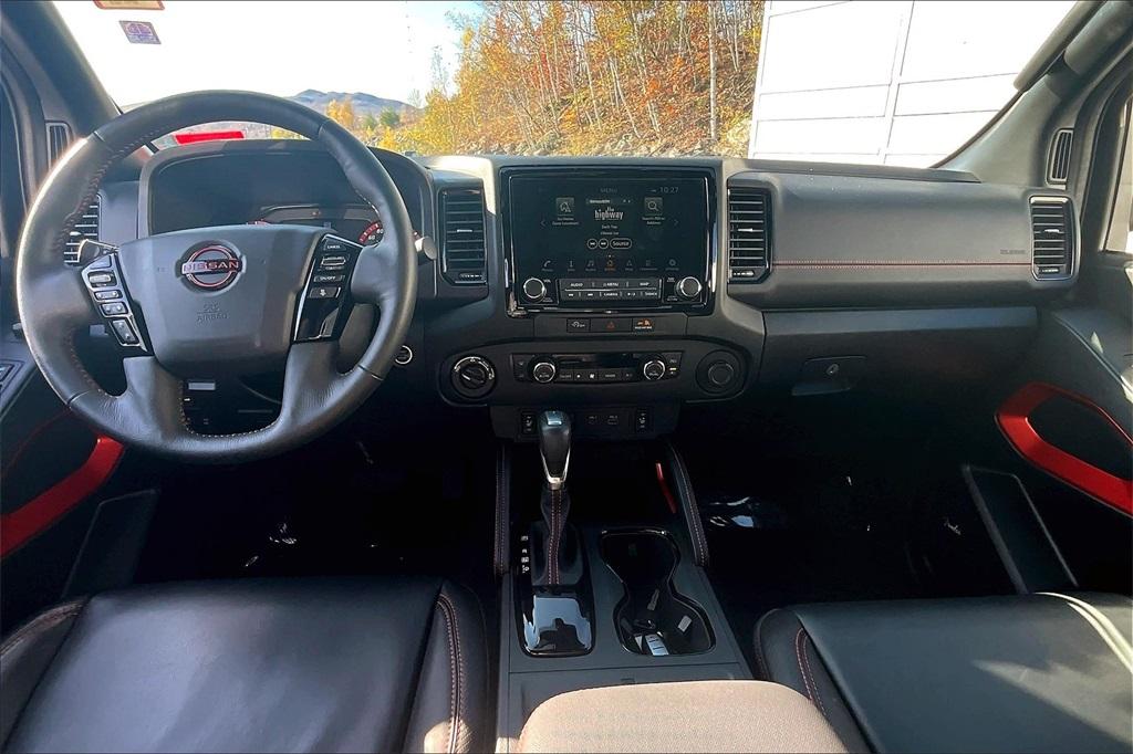 2023 Nissan Frontier Crewcab 4x4 - Photo 21