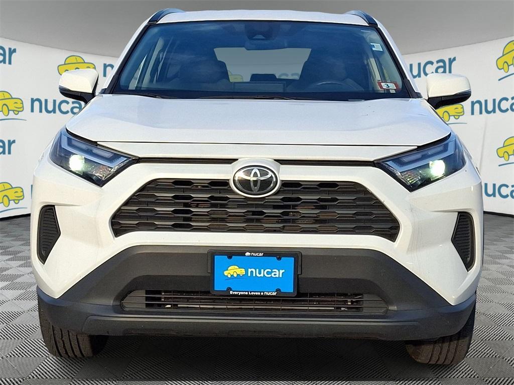 2022 Toyota RAV4 XLE - Photo 2