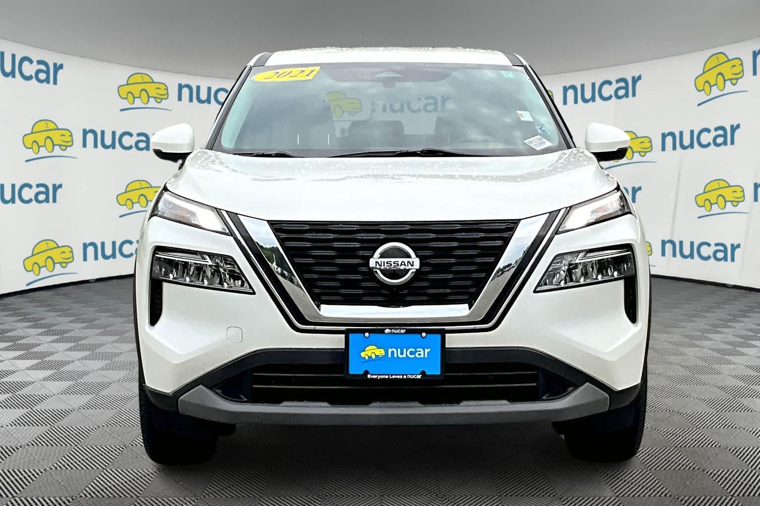 2021 Nissan Rogue SV - Photo 2