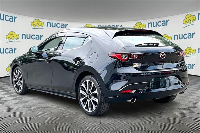 2022 Mazda Mazda3 Premium - Photo 2