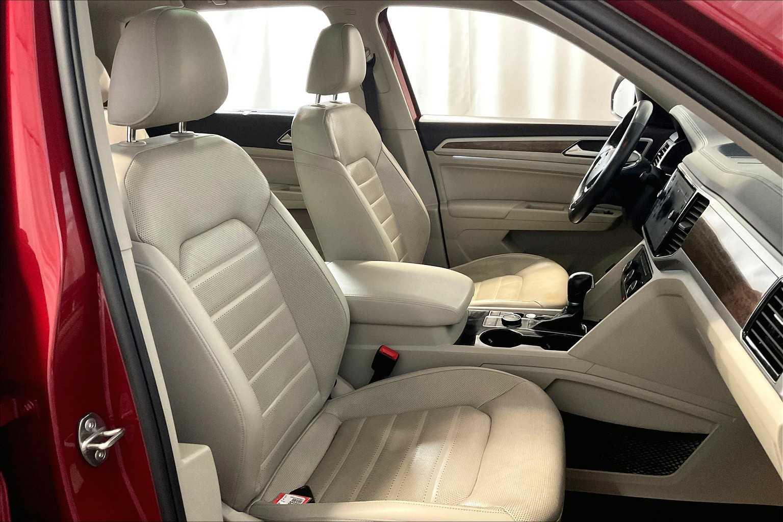 2018 Volkswagen Atlas 3.6L V6 SEL Premium - Photo 11