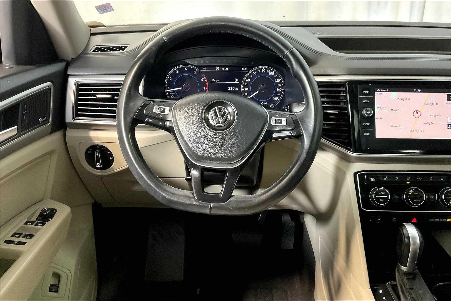 2018 Volkswagen Atlas 3.6L V6 SEL Premium - Photo 18