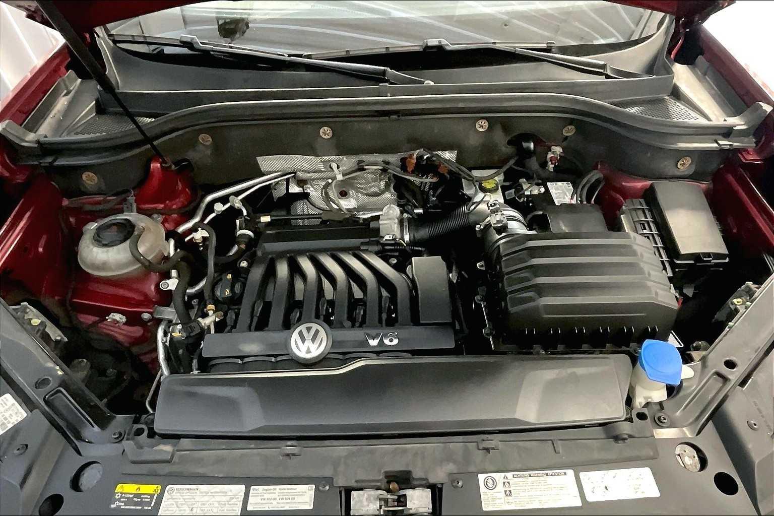 2018 Volkswagen Atlas 3.6L V6 SEL Premium - Photo 31