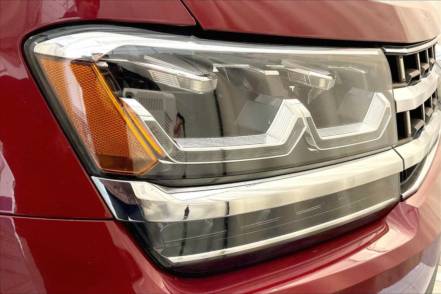 2018 Volkswagen Atlas 3.6L V6 SEL Premium - Photo 34