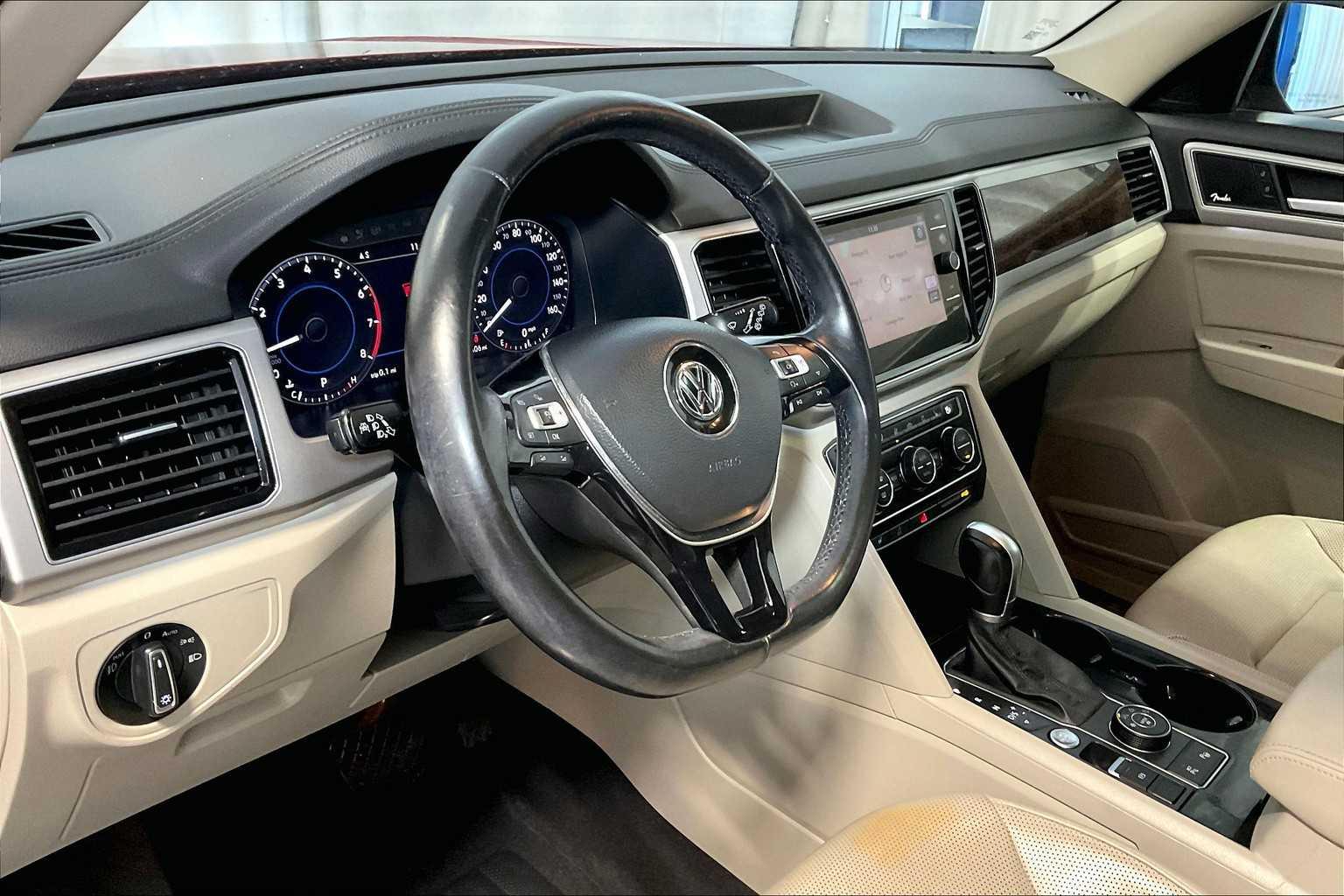 2018 Volkswagen Atlas 3.6L V6 SEL Premium - Photo 8